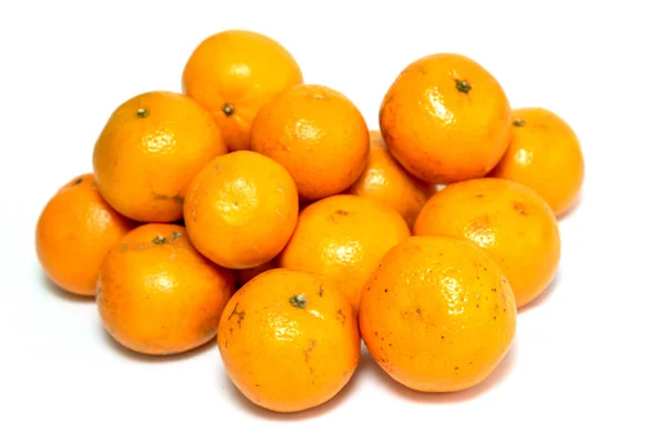Mogna Tangeriner Isolerade Vit Bakgrund Mogna Citrusfrukter — Stockfoto