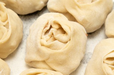 Et, manti, khinkali, hamur tatlısı. Buhar pişirme. Yiyecek Asya.