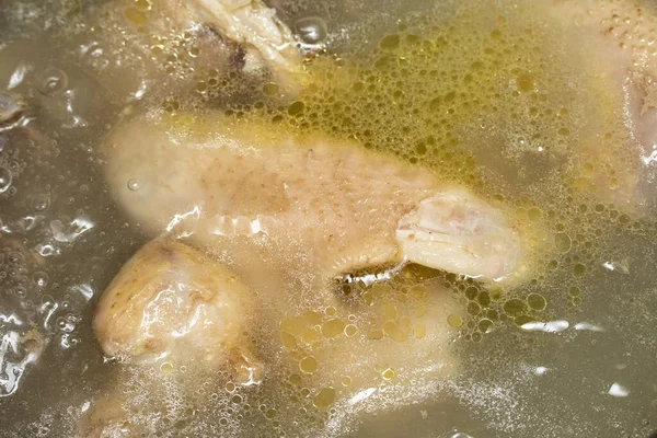 Huhn Wird Wasser Brühe Gekocht — Stockfoto