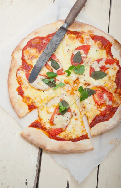 Pizza Margherita italiana — Foto Stock