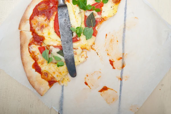 Pizza italiana Margherita — Fotografia de Stock