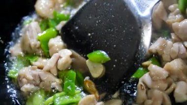 cashewnut tavuk pişirme