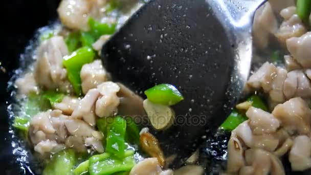 Приготування курячі cashewnut — стокове відео