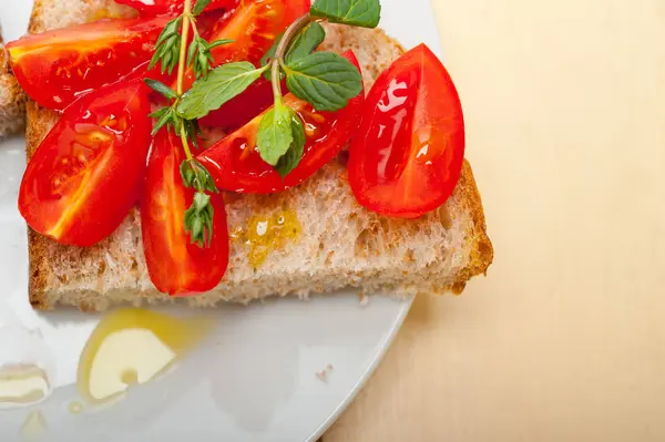 Bruschetta de tomate italiano — Fotografia de Stock