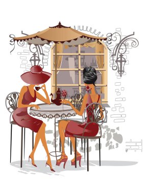 İnsanlarla kahve içme şehirdeki sokak kafeleri dizi. Kız sokak Cafe. 