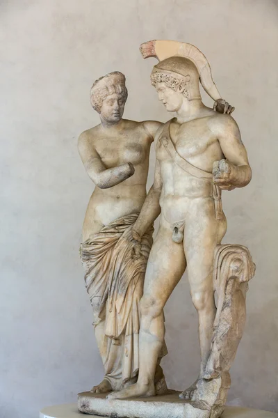 Groupe de Mars et Vénus dans les bains de Dioclétien (Thermae Dioclétien) à Rome. Italie — Photo