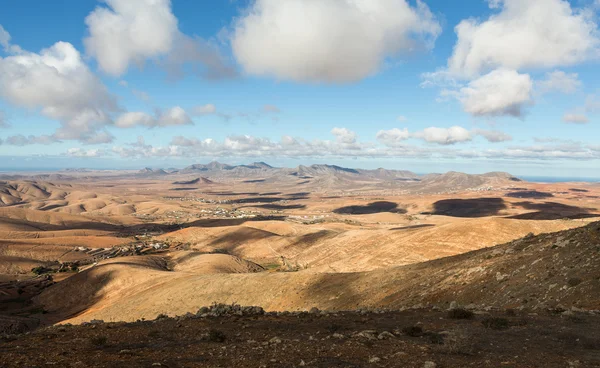 Morro velosa pointview - einzigartige Ausblicke über die herrliche Landschaft der Nord-Zentralregion der Insel. fuerteventura, kanarische insel, spanien — Stockfoto