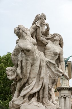 Vittorio Emanuele II köprü heykel, roma, italya.