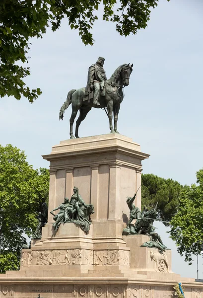 Garibaldi Monument on Janiculum Hill in Rome, Italy — Stock Photo, Image