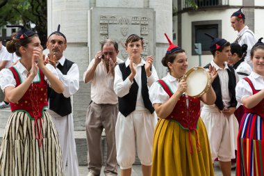 Madeira Madeira Funchal içinde şarap Festivali - tarihsel ve etnografik geçit töreni. Portekiz