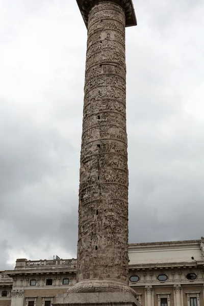 Marcus Aurelius Piazza Colonna içinde sütun. Roma, İtalya — Stok fotoğraf