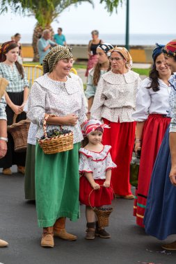 Madeira Madeira Funchal içinde şarap Festivali - tarihsel ve etnografik geçit töreni. Portekiz
