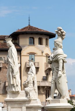 Heykeller doğum Via Prato della Valle, Padua, İtalya.