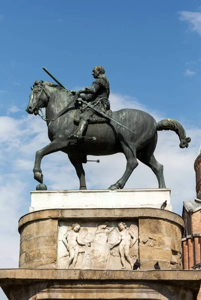Equestrian statue of Gattamelata in Padua, Italy — Stock Photo, Image