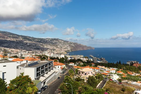 Blick auf Funchal auf der Insel Madeira. — Stockfoto