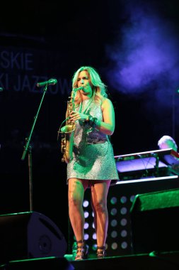 Candy Dulfer buz Krakov, Polonya sahnede canlı