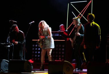  Candy Dulfer buz Krakov, Polonya sahnede canlı