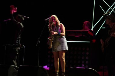  Candy Dulfer buz Krakov, Polonya sahnede canlı