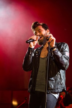 2 Symphonica yapılan Polonya kültü, underground, rock, metal - ve gruplardan yıl 80-bu Lehçe punk müzik