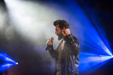 2 Symphonica yapılan Polonya kültü, underground, rock, metal - ve gruplardan yıl 80-bu Lehçe punk müzik