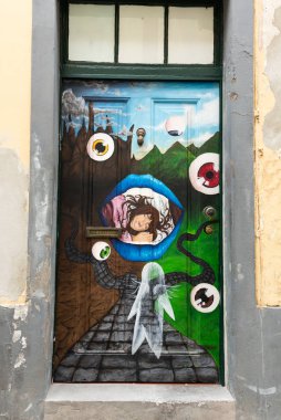  Madeira Adası Funchal şehirdeki Santa Maria Sokağı. Portekiz