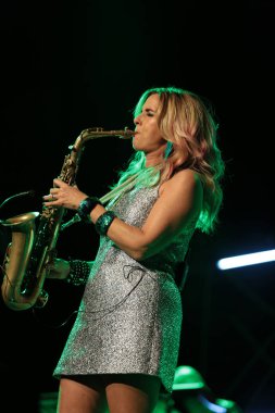 Candy Dulfer buz Krakov, Polonya sahnede canlı