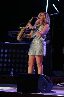 Candy Dulfer buz Krakov, Polonya sahnede canlı