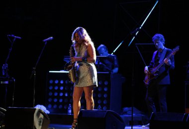 Candy Dulfer buz Krakov, Polonya sahnede canlı