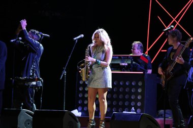 Candy Dulfer buz Krakov, Polonya sahnede canlı