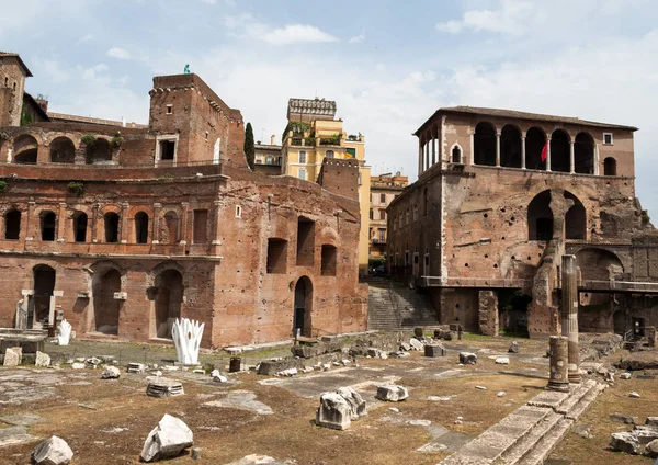 Les ruines du marché de Trajan (Mercati di Traiano) à Rome. Italie — Photo