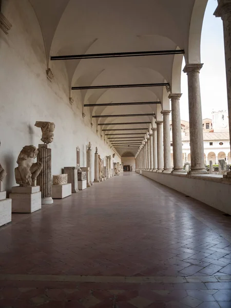 De baden van Diocletianus (Thermae Diocletiani) in Rome. Italië — Stockfoto