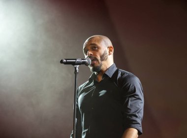 2 Symphonica yapılan Polonya kültü, underground, rock, metal - ve müzisyenler ve solistler Varşova Futura sahne sinema Cracow Kiev'de üzerinde gerçekleştirdiği yıl 80-bu serseri Lehçe grupları müzik