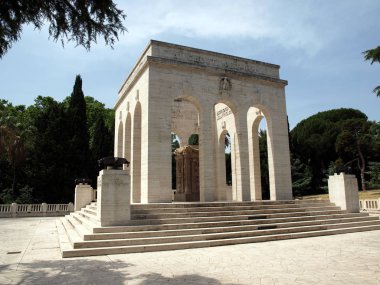 Roma, Roma için 1849 (II Roma Cumhuriyeti) ve 1870 arasında düşmüş adanmış Janiculum tepede Mausoleo Ossario Garibaldino
