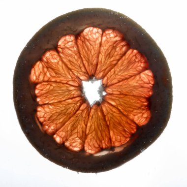 Bir greyfurt dilim su yakın çekim