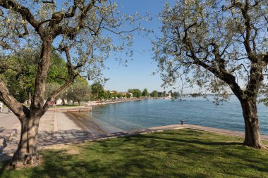 Bardolino, İtalya Garda Gölü kıyısında