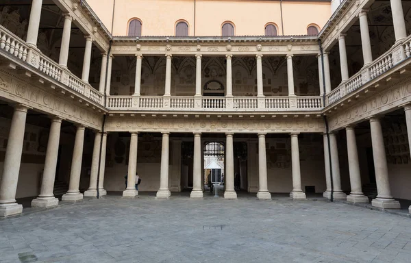 Palazzo Bo, edificio storico sede dell'Università di Padova dal 1539, a Padova — Foto Stock