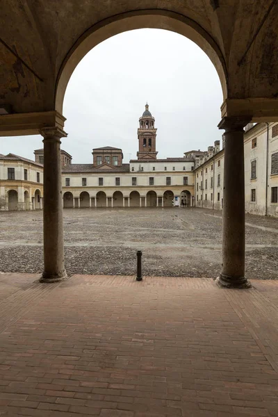 Palazzo Ducale Piazza Castello Mantua - İtalya üzerinde