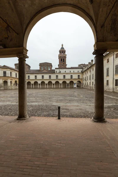 Palazzo Ducale na Piazza Castello w Mantua, Włochy — Zdjęcie stockowe
