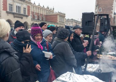 Noel arifesi yoksul ve evsizler için 