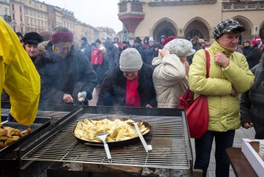  Noel arifesi yoksul ve evsizler için 