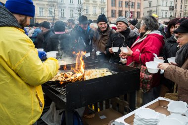  Noel arifesi yoksul ve evsizler için 