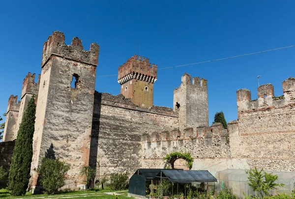 Castelo Scaligeri em Lazise no Lago de Garda, Itália — Fotografia de Stock