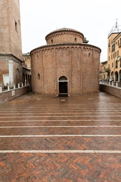 Rotonda di San Lorenzo v Mantově. Itálie — Stock fotografie