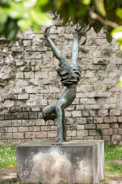 De hedendaagse kunst in de tuin Civic-Museum van de kluizenaars. Padua, Italië — Stockfoto