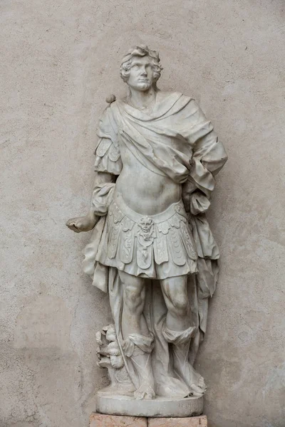 Castelvecchio 박물관에서 남자의 대리석 동상입니다. 베로나, 이탈리아 — 스톡 사진