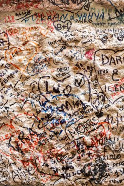 Aşk mesajı Juliet evde, Verona, İtalya ile kaplı duvar parçası
