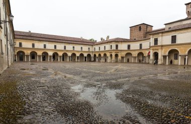 Mantua 'daki Castello Meydanı' ndaki Palazzo Ducale.