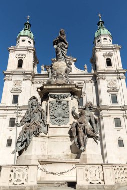 Aziz Rupert ve Domplatz Vergilius ve Marian sütununda katedral. Salzburg, Avusturya