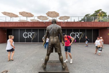 Christiano Ronaldo staue Müzesi Cr 7 Funchal Madeira'girişine önce. Portekiz