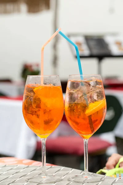 Apéritif Spritz traditionnel dans un bar en Italie — Photo